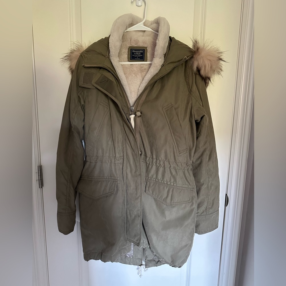 Abercrombie & Fitch parka green